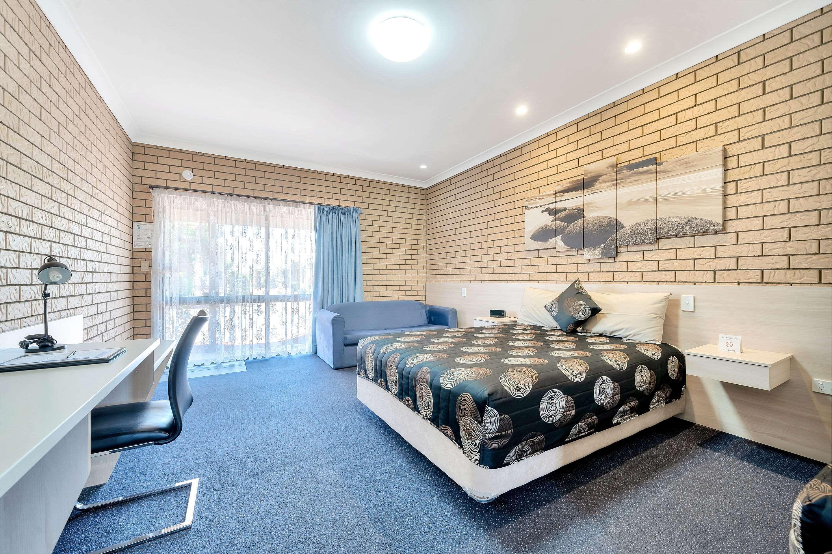 Warwick Settlers Inn Ngoại thất bức ảnh