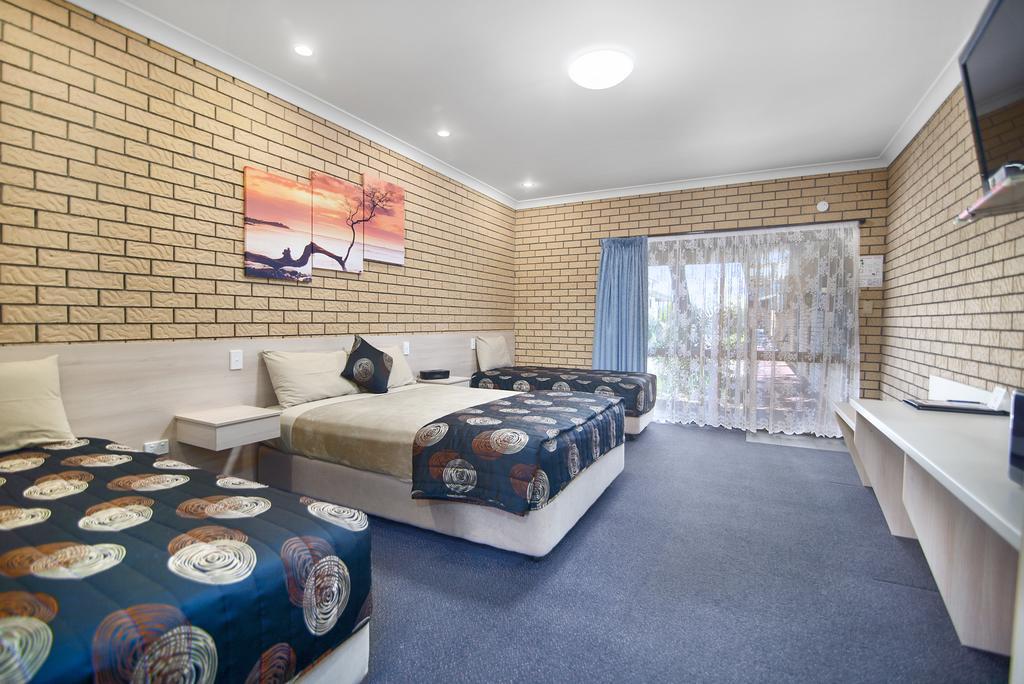 Warwick Settlers Inn Ngoại thất bức ảnh