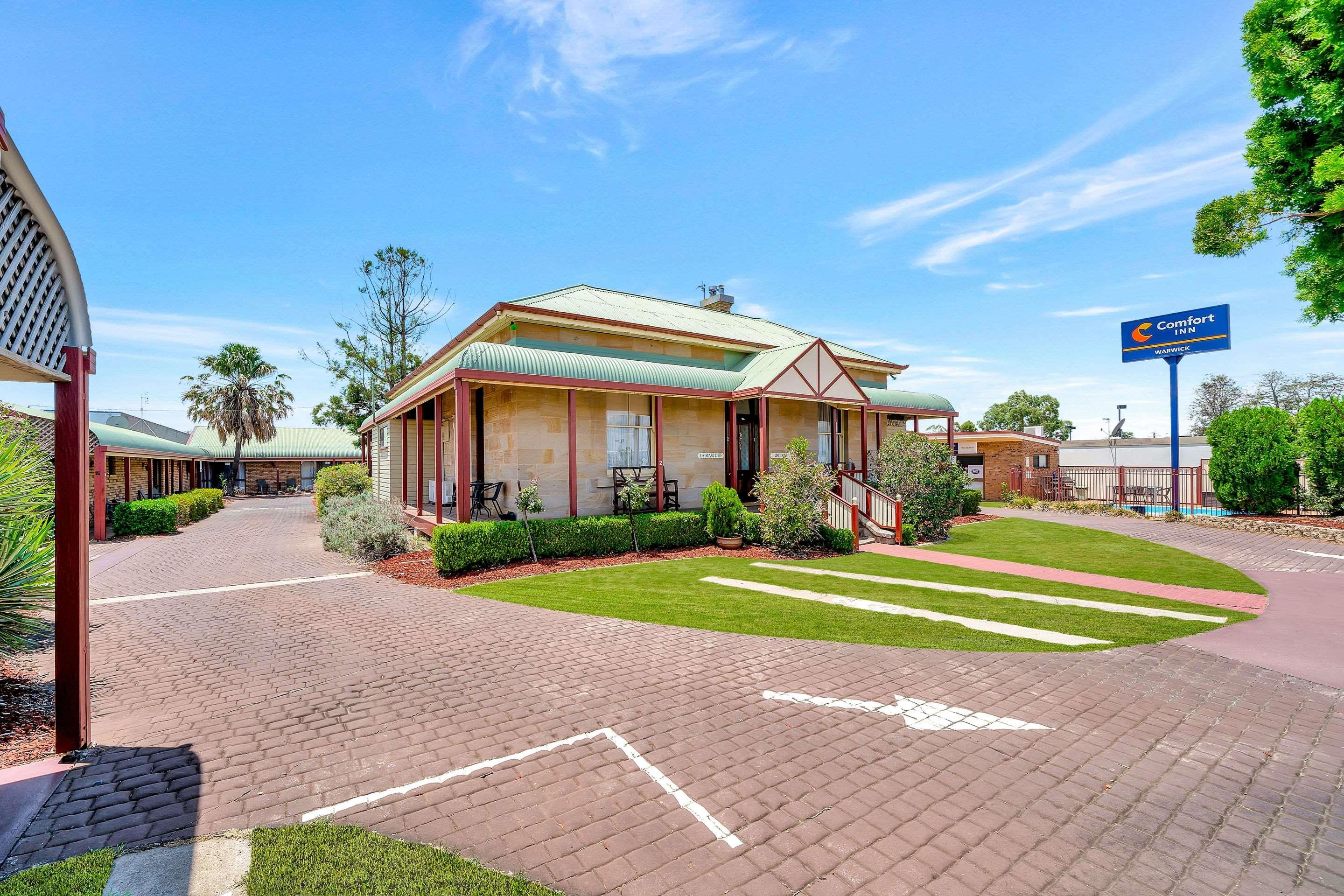 Warwick Settlers Inn Ngoại thất bức ảnh